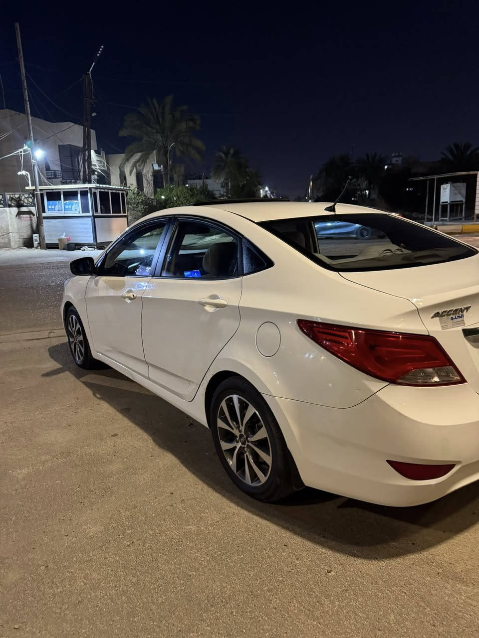 السلام عليكم اكسنت مواصفات بلو موديل 16 للبيع
مواصفات بانوراما ويل كروم بلادي اشاير مري تحكمات ستيرن داخل لونين اسود وبيجي حدادية 100‎%‎ تبريد ثلج بيها بارد بالباب الخلفي فقط تايرات تخم جديد 

ماشية 107km سيارة على وضع الشركة 

مناقصها شي مكانها بغداد الغزالية سعر $118

***********
