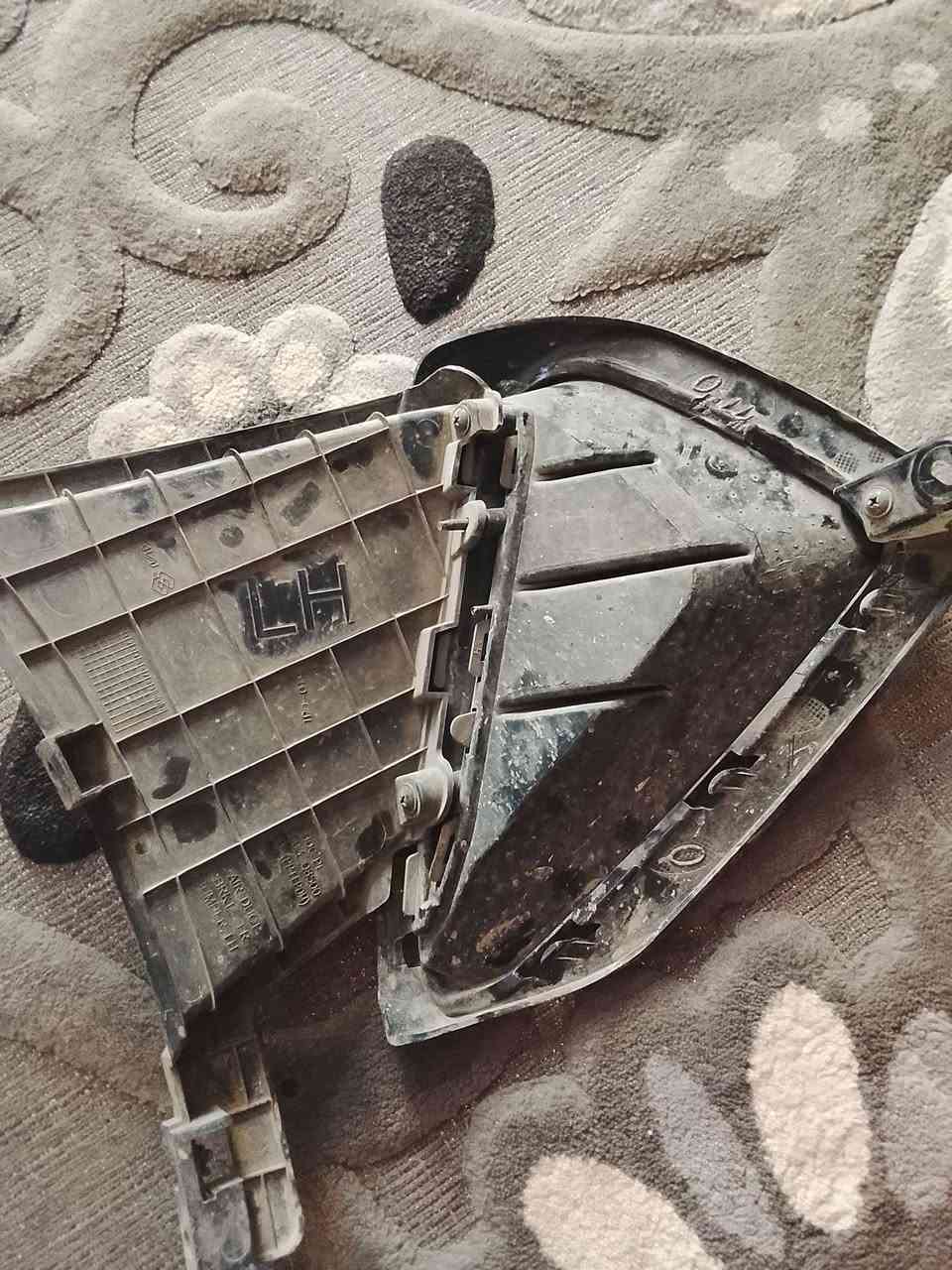 سلام عليكم
عندي هوايات k3 اصلي مال وكاله
 وقبق هوك اصلي مال دعاميه اماميه 
للبيع ***********
