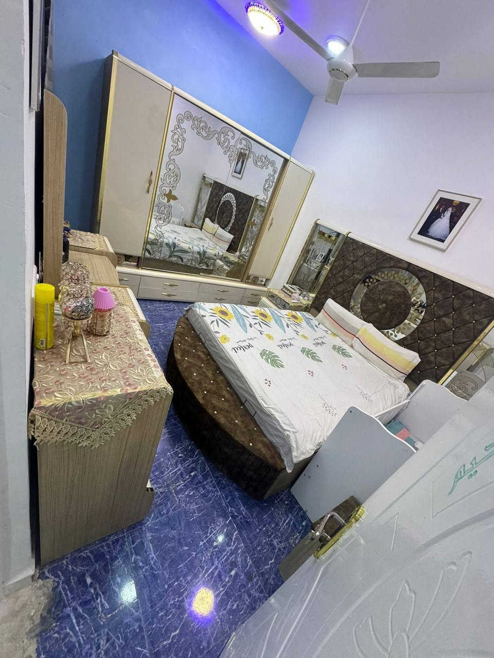 بيت طابو ركن مساحة ١٠٥ م٢ غير مسحوب عليه قرض الإسكان(حر) الابطال خلف المحكمه سعره٩٠ قفل
الابطال المربع الخلف المحكمة 
***********
بيت طابو ركن مساحة ١٠٥ م٢ غير مسحوب عليه قرض الإسكان(حر) الابطال خلف المحكمه سعره٩٠ قفل
