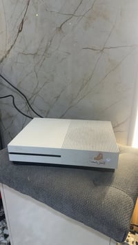 اكس بوكس ون اس • ذاكرة ٥١٢ • جوستك