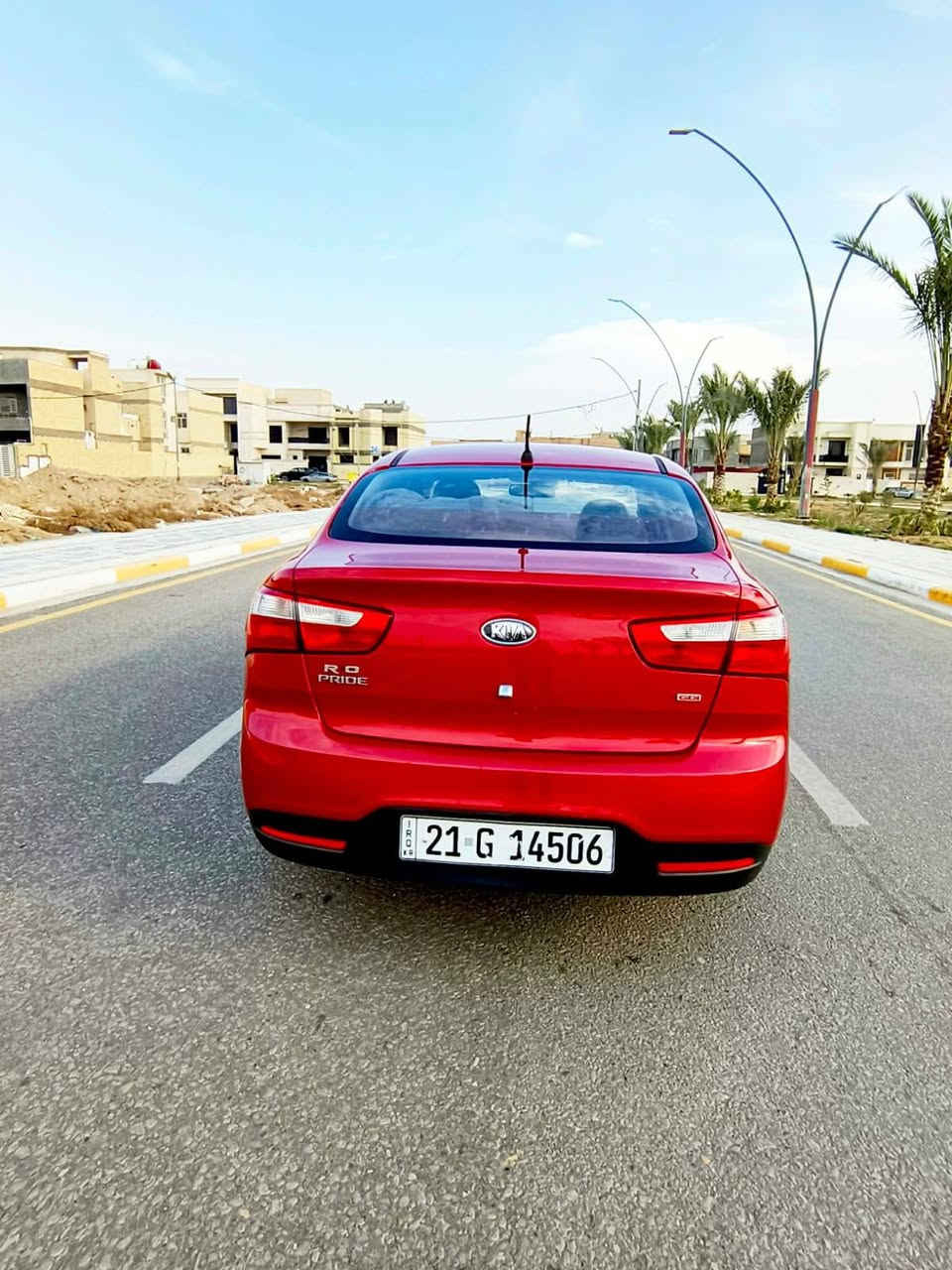 كيا ريو برايد، موديل 2012 ، خليجي (استيراد خاص)، فووووول مواصفات (عدا الفتحة) كفالة عامة من الصبغ والضربة والبارد، تخم تايرات، تبريد ثلج ، صدر امامي وخلفي ممتاز، كير ومحرك ممتاز، السيارة نظيفة على وضع الشركة استخدام بيت (حتى ضلال الشركة موجود بيها والسيارة احلى من الصور جدا).
مواصفات السيارة
بصمة+بصمة ابواب كشنات جلد تحكمات مري شفط
شاشة اواكس  بلوتوث اشاير مري ويل كب 5 حساس خلفي كشنات تدفئة حاكية مثبت سرعة دسك 4
السعر 109
للاستفسار ***********
