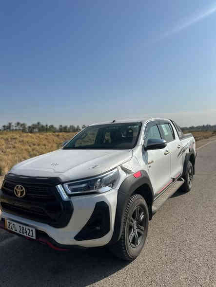 سلام عليكم 
هايلوكس 2025 Trd كفالة عامة  رقم اربيل بسمي تريد تحول تريد وكاله سياره جديده على وضع الشركه 6 استندر اذا اكو مرواس لاندكروز 22 او بيع السعر 400 دولار 
للاستفسار  ‭0778 247 7652‬
