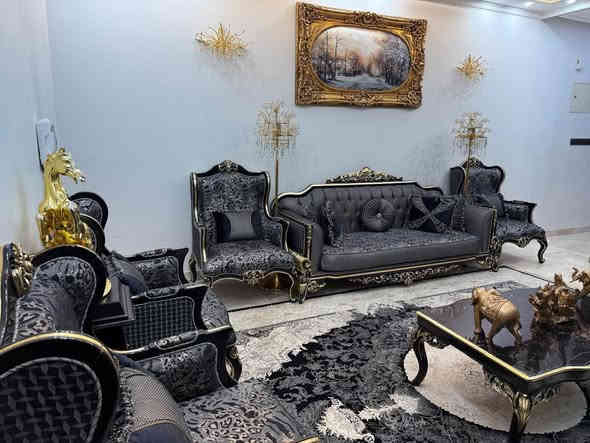 السلام عليكم 
عندي  تخمين للبيع 
 تركي ملكي  جديد جدا جدا ضخم 
خشب زان 
صبغ حراري 
نقوش وحفر يدوي 
١٠  مقاعد
حفر ونقوش ملكيه
قماش المقاعد  ايطالي درجه اولى

اخوان هاي التخمين   راقيات وغاليات  الي ايدور شي رخيص هذا التخم ميفيده
سعرهن  الجديد بالسوك  ب  ٤   ملايين ونص والثاني  ب ٥ ملايين 

اني رايد التخم الواحد  ب   ٣  مليون      ومجاله  بسيط
 التخمين ب   ٦  ملايين  
مكاني 
بغداد   الكرخ  حارثيه   شارع الكندي
قرب مول بغداد
سبب البيع بيتي صغير والتخم ضخم
***********
