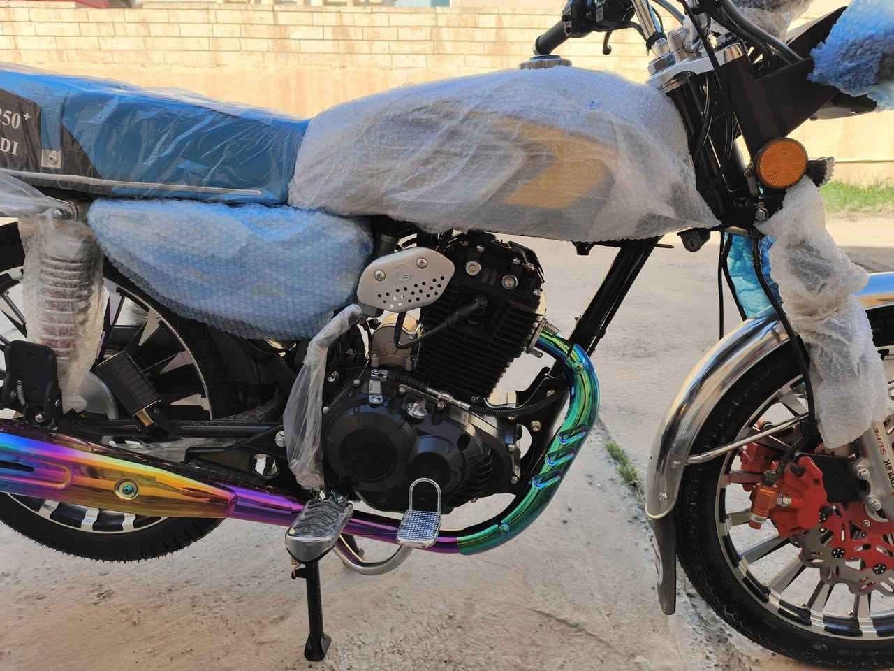 سلام عليكم دراجه سيفان موديل 2025 محرك دايوان ضاقطا وزنجيل صار سبوع من ماخذها السكن تكريت الديوم رقم  ***********
