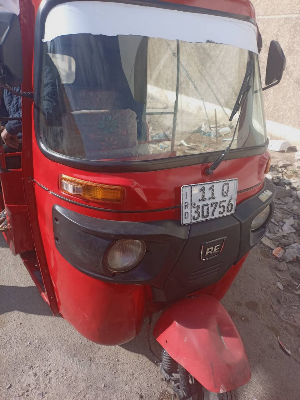 السلام عليكم تكتك للبيع موديل 18مرقم سنويه 5ملاين ونص ***********
