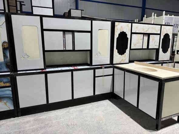 عرض لفترة محدودة
كاونتر مترين مع ملحق وسنك مرمر مترو20سعر 280الف فقط
واتساب ***********
