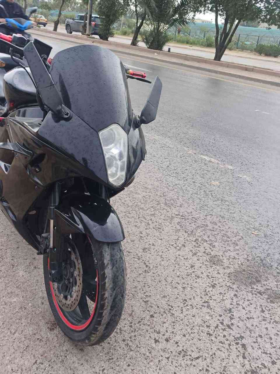 سلام عليكم منفيست كمرك
دراجتي: هايسونج جيتي، نوزل 6 كير

المواصفات:

زنجيل

تايرات

فلتر وزيت  لكي مولي

بلكات انجي كي

سليدرات

صالنصه بروكس

مري لد

أجنحة

لد أحمر أمامي وخلفي

العنوان: بغداد
سعر مليون ونص 

للاستفسار: راسلني رسالة خاصة Colombo, Sri Lanka


**إذا كنت صاحب هذا الإعلان وتريد حذفه لأي سبب، رجاءا أرسل رسالة إلى الدعم الفني**