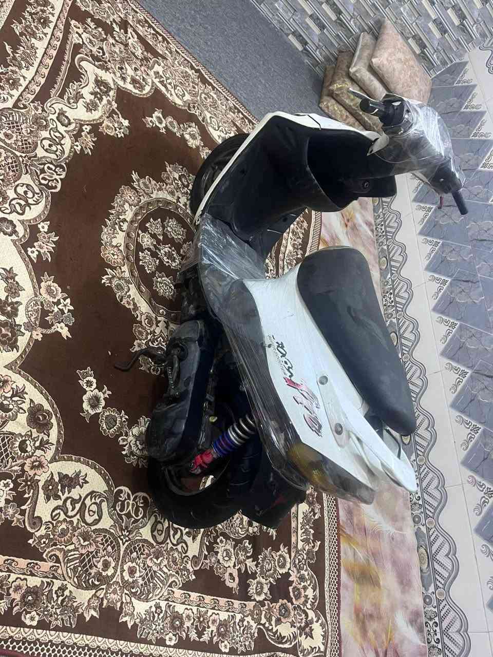 بيجي ١٠٠ ياباني دراجه شغاله وخير من الله سعر ١٧٠ بغداد الشعله ***********
