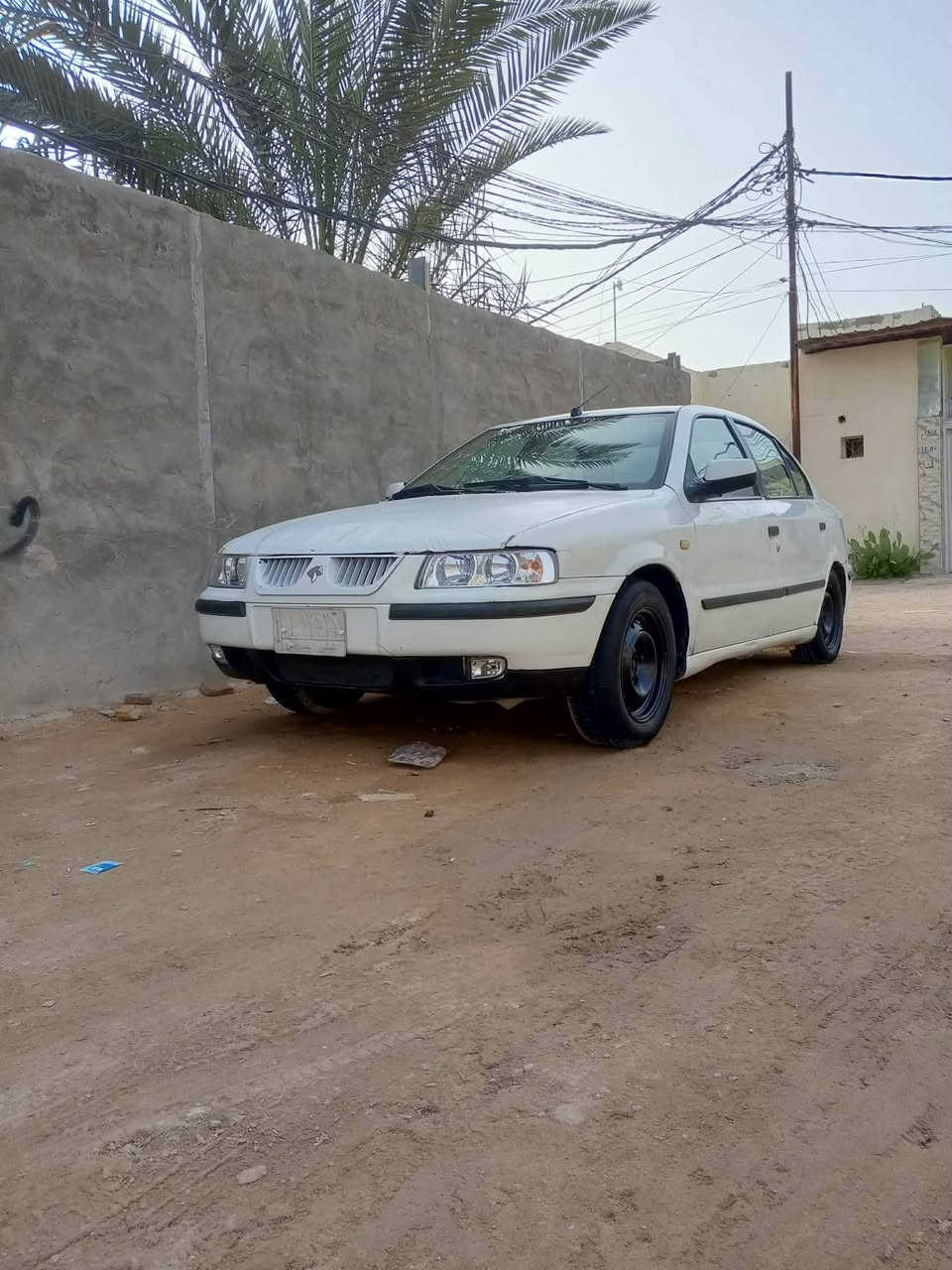 سلام عليكم سمند2010 دواخل بيجي مكفوله من الضربه وتبديل ماعده بارد باب السايق فقط كير مكينه جدد حدايه جديده شغل وطلع رقم مثنى السياره بلنجف السعر 35 وبيه مجال  ***********
