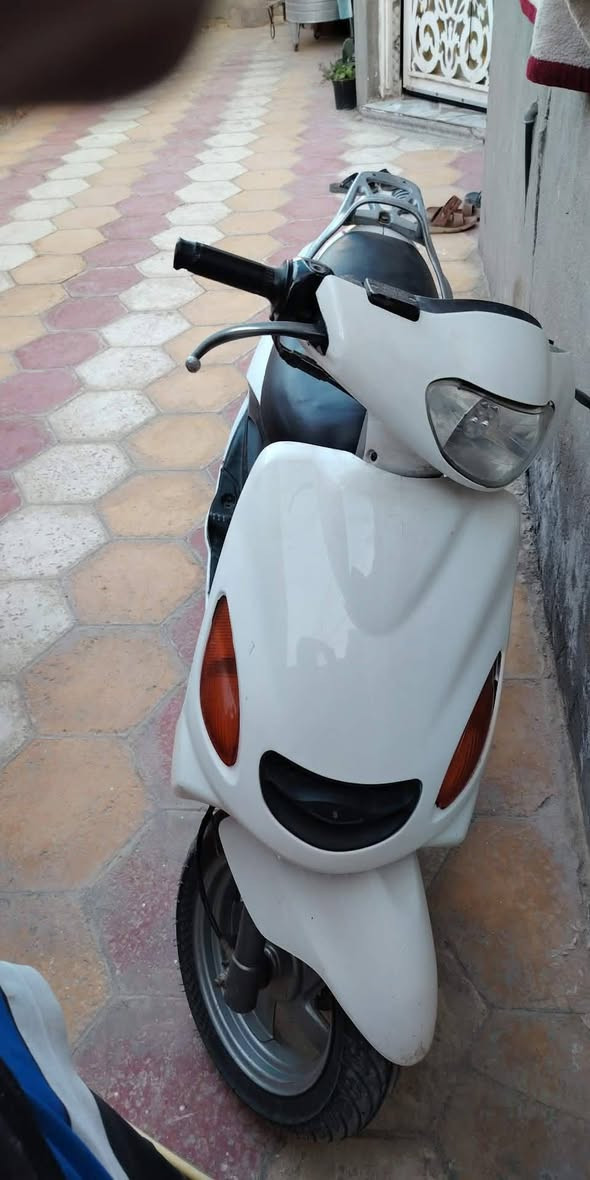 سماوه
دراجه دولفين للبيع دراجه نظيفه كلش كهربائياتها شغاله
صالنصه جديده كابريتر جديده بس بيها صوت اكسن شي بسيط  مكاني سماوه  رقم الهاتف رقم ***********
