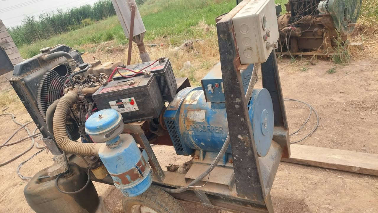 مولد كيا مكفول
مولده 15kv
سنكل 
السعر  14 ورقة وبي مجال للطيبين


**إذا كنت صاحب هذا الإعلان وتريد حذفه لأي سبب، رجاءا أرسل رسالة إلى الدعم الفني**