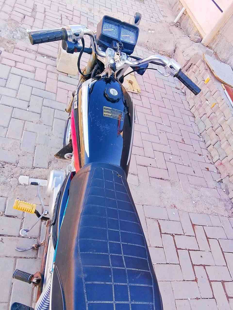 سلام عليكم أخوتي ماطور للبيع نوعيه تايكر موديل2020كهربيات كامل سعر 240بي مجال شراي هاي رقمي ***********
