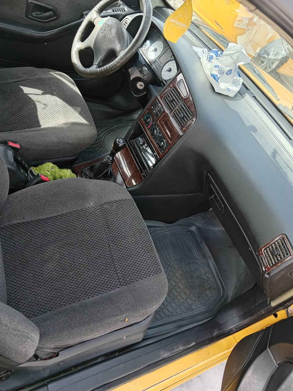 بيجو بارص موديل 2015. سعرهه 37 . بيهه مجال بصيط مكان كوت *********** بيهه صبغ بس لمكان لمشر عليه بالوان البرتقالي مطلوبه هيئه ينزل من سعره مكينه كير تبريد حداديه كلهه جاهزه
