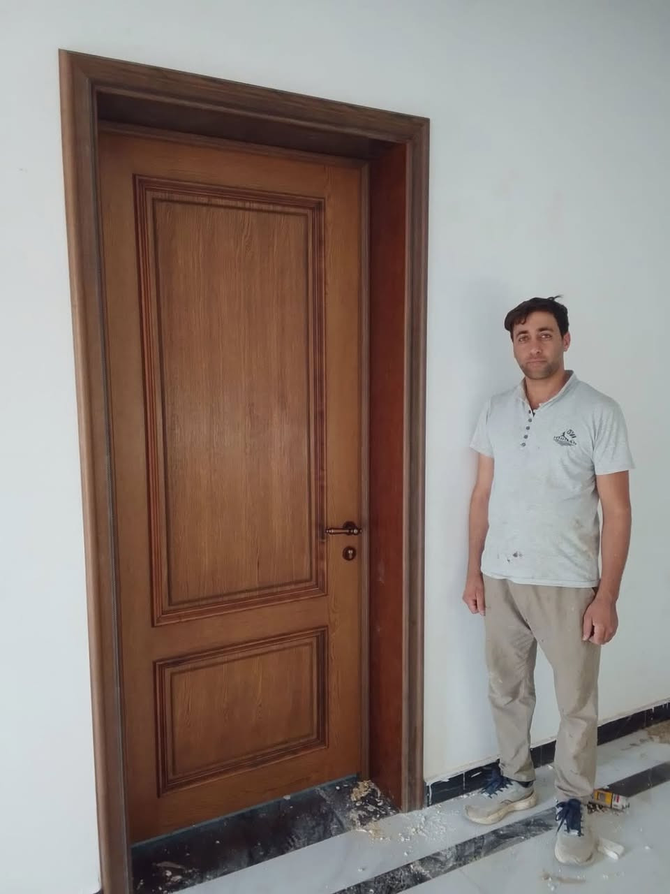 #باب تنفذ باقة من اجمل الابواب البلاروسية 
من الخشب الطبيعي عالي الجودة ***********
تتوفر كافة القياسات بمختلف التصاميم 🌀☄️
يمكنكم زيارتنا في معرض باب الكائن في 🕌 
النجف بداية شارع سلام غري مقابل بوابة مدينة الألعاب 💐
