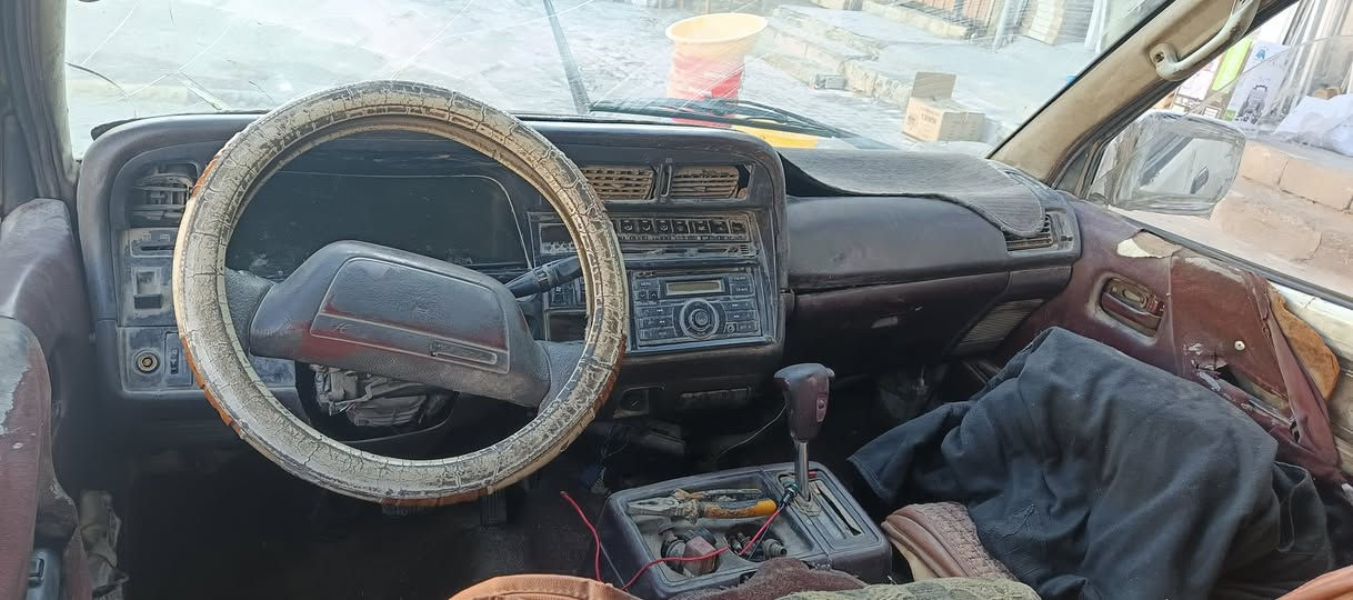 كيا هيس البيع مكاني بصرة سعر ٣٣
***********
