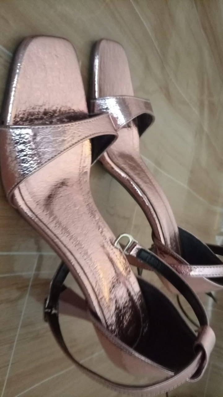 لبيع قطع اخيره جديد مكان بغداد قياس تكرمون 37او 38سعر يناسبكم


**إذا كنت صاحب هذا الإعلان وتريد حذفه لأي سبب، رجاءا أرسل رسالة إلى الدعم الفني**