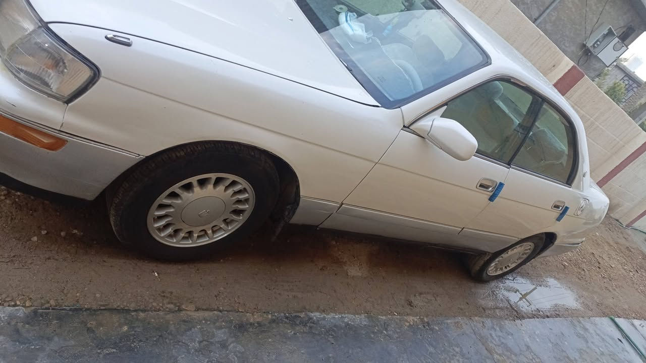 اسلام او عليكم اخوان سيارة بطة متصل 1992سيارة كفالة 
كص ولا نقل جثة رقم بغداد كفالة عامة بدون ضربة بس مصبوغة عام لجمالية سيارة محرك او كير بشرط تبريد تفئة شغالة بس يفصل الكبريسر صدرهة جديد مكان صلاح الدين بلد ***********) ***********السعر 57او بيهة مجال
