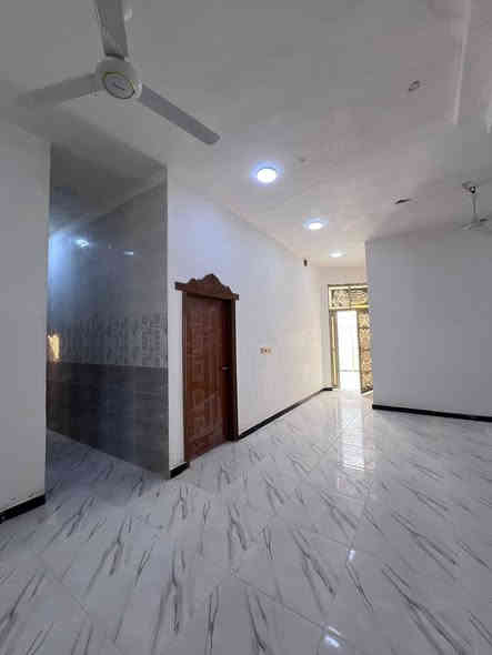 بسم الله ماشاء الله 🪬
هذا البيت من واحد أجمل العروض لدينا .
#المساحة:: 200م / #ركن على شارعين تبليط
…….
إبي الخصيب - حي العسكري - كوت الحمداني 
قرب مدارس صحاري الخضراء الأهلية .
⬅️فارغ وجاهز للمشتري ان شاء الله➡️
……..
طابو صرف زراعي عراقي 🇮🇶
……..
#يحتوي :: كراج واسع مجمع صحيات خارجي
مطبخ . صالة . أستقبال . غرفتين منام . منور 
مجمع صحيات داخلي . درج دائري .
……..
كل ما يحتاجة المشتري متوفر في هذا البيت .
#مغاسل #كيزر #خزانات_ماء #ماطور_بوستر
……..
#السعر_المطلوب :: 115 مليون قابل للتفاوض
……..
#للأستفسار :: ***********
