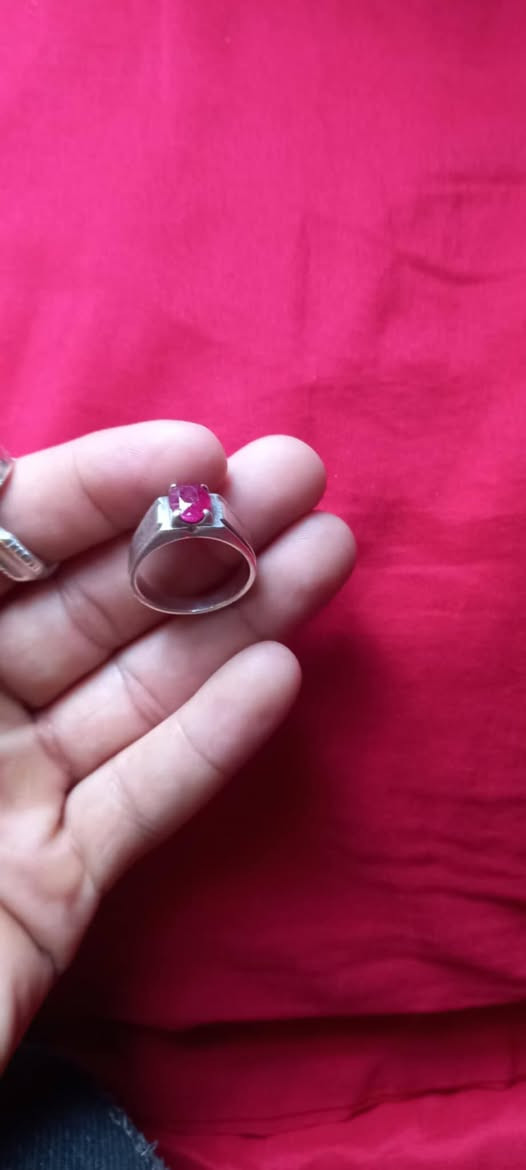 محبس ياقوت فرط رمان ملكي 7,40غرام واكثر شويه 

السعر 75


**إذا كنت صاحب هذا الإعلان وتريد حذفه لأي سبب، رجاءا أرسل رسالة إلى الدعم الفني**