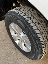 هايلوكس فور ويل ٢٠١٦ كويتي السياره جديده بمعنه الكلمه كفاله ما عده طخه...