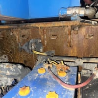 البيع سكانيه  موديل 1991جهاز 5طن  شاصي بي فطور ثنين جوه الجهاز  مصلح و...