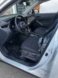 كورلا كروس • هايبرد • ٢٠٢٥