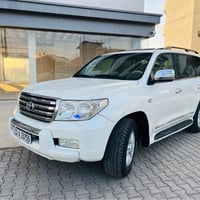 لاندكروزر GXR • V6 • ٢٠١٠