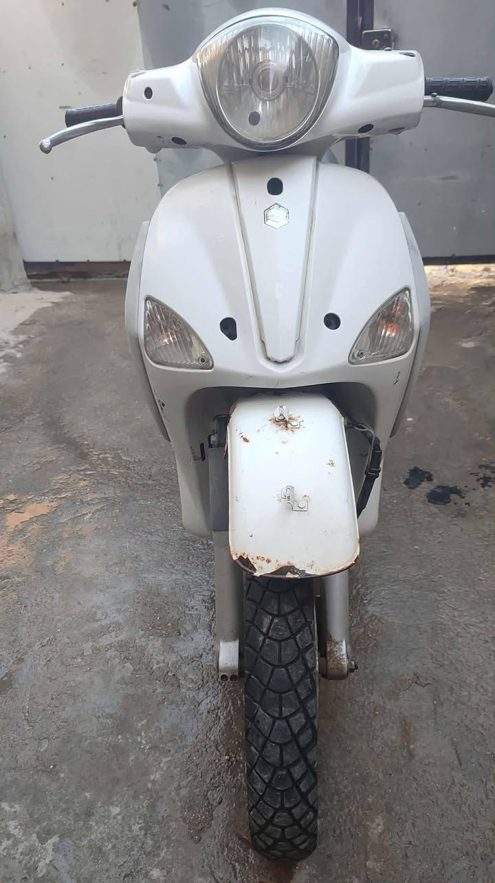 السلام عليكم دراجه بيجاو للبيع دراجه طافيه ناريه بلبلك مابيها دراجه نضيفه وحلوهه سعره 100وبيها مجال قليل للتواصل خاص موجود ‏‪0789 387 9773‬‏
