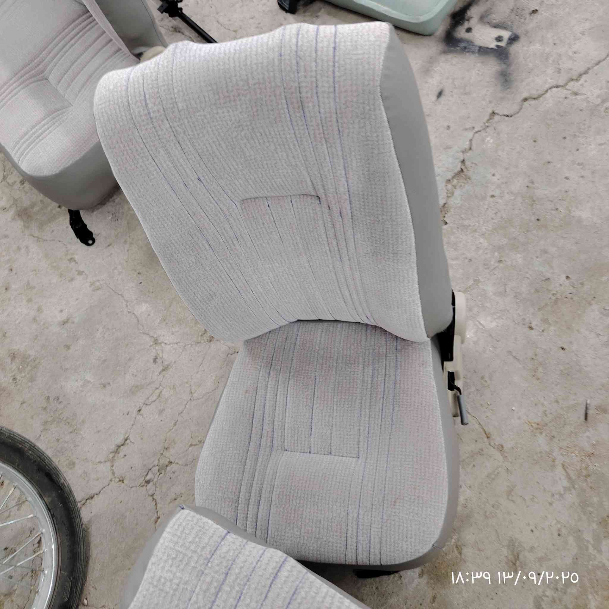 جانب من عملنه  كراسي جمبي ناصي  
دوشمة حسين شادو ….
ان شاء الله ينال عجابكم  
العنوان/حلة _سيف سعد قرب مدخل شارع 30
***********
***********
لدوشمة كافة انواع السيارات
