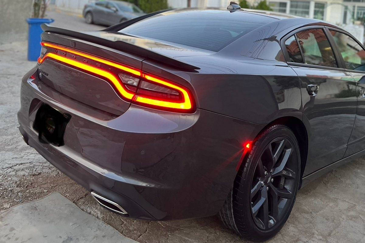 دۆج چارجەر 2023 مواسەفات SXT لاست کال 
نمونە لەجوانی 
شاشە گەوەرەو سەماعە al pine ویل گەورە  
بێ بۆیاخە تەنها ٢ دەرگای بیلاد گۆڕاوە
 لەسەر شخوت وێنەی سۆنەرەکەم داناوە 
رەقەم شنسیش داندراوە ناوەوە 
هەموی بە شەرت ئێرباگ نەتەقیوە بیلادە 
تەنها 35 mil رۆشتووە 
کاتی ناشکاوە ٢ مانگی لە گەڵە 

سـعـر : لە کۆمێنت داوابکە ڕاستەوخۆ بۆت دێت 📥 

گێر و مەکیەنەی بەشەرت 
هیچ کێشەیەکی تێدا نییە 

ژمارەی خاوەنەکەی 
*********** wats up
