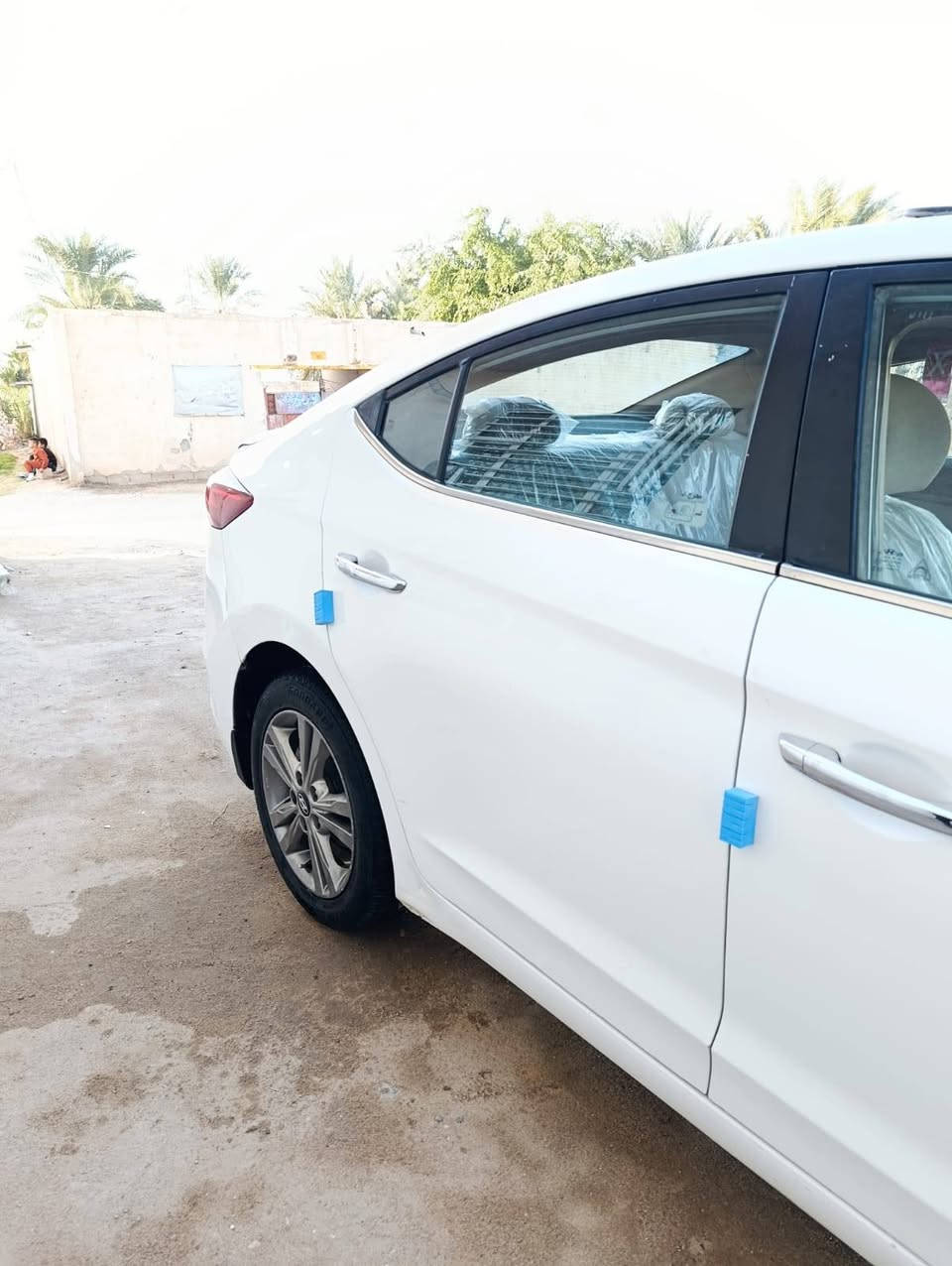 السلام عليكم النترا موديل 2017 رقم بصره الجديد بسمي وارد خليجي كفاله عامه ضربه تبديل صبغ وبارد كفاله حته الدعاميات السياره فول مواصفات فتحه سقف شاشه وكامره حساسات أمامية وخلفية مانع انزلاق تحكم استيرن اشاير بل مرايه مرايات شفط دواخل لونين وباقي المواصفات المعروفة محرك 2000 دوشه السياره جاهزه مكينه كير حداديه تخم تاير تبريد قطعتين السياره جاهزه ماشيه 100 استخدام شخصي مال موضف من الدوام للبيت ما متعوبه مكاني ناصريه السعر 147 وبيها مجال للشراي للاستفسار الاتصال على الرقم ***********
