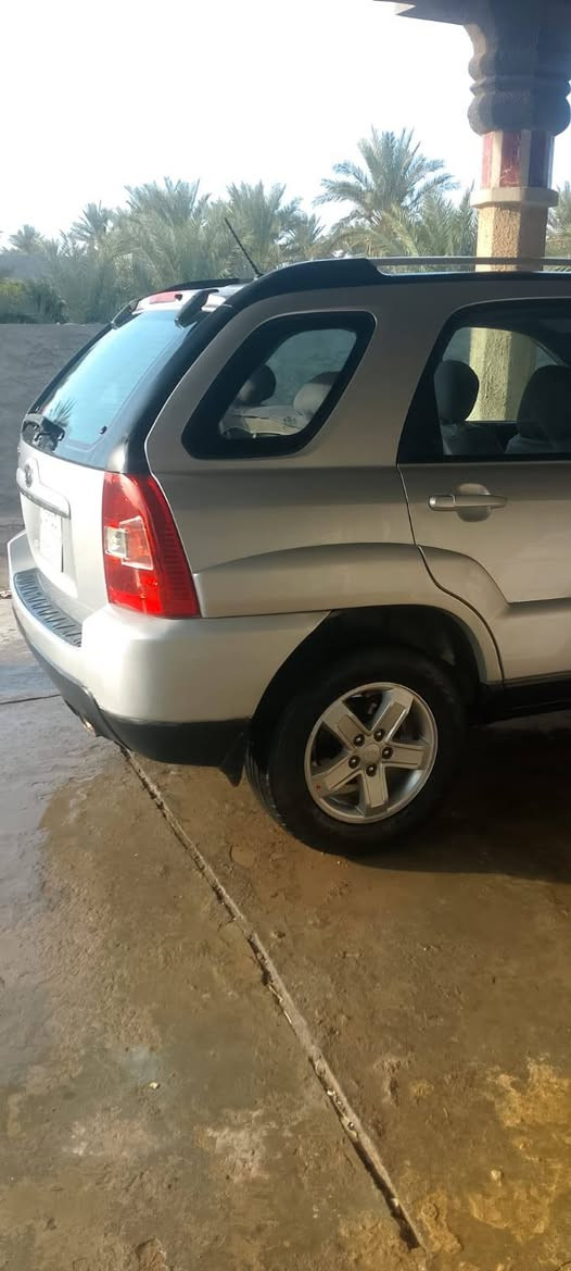 السلام عليكم كيا سبورتج رقم سليمانية سياره مكفوله من الضربه والصبغ سعره دفتر 25 وبيه مجال رقم صاحب سياره *********** مكان السياره الانبار الكرمه
