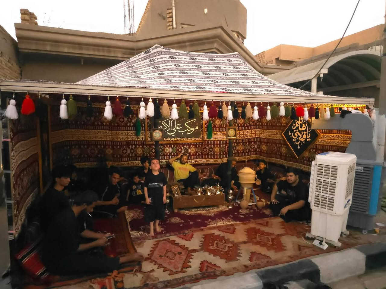 خدام الإمام الحسين عليه السلام يتوفرلدينا خيم سدوسوري وباكستاني لجميع القياسات النوع الثقيل يوجد توصيل كافة المحافظات للاستفسارالاتصال على الرقم ***********
