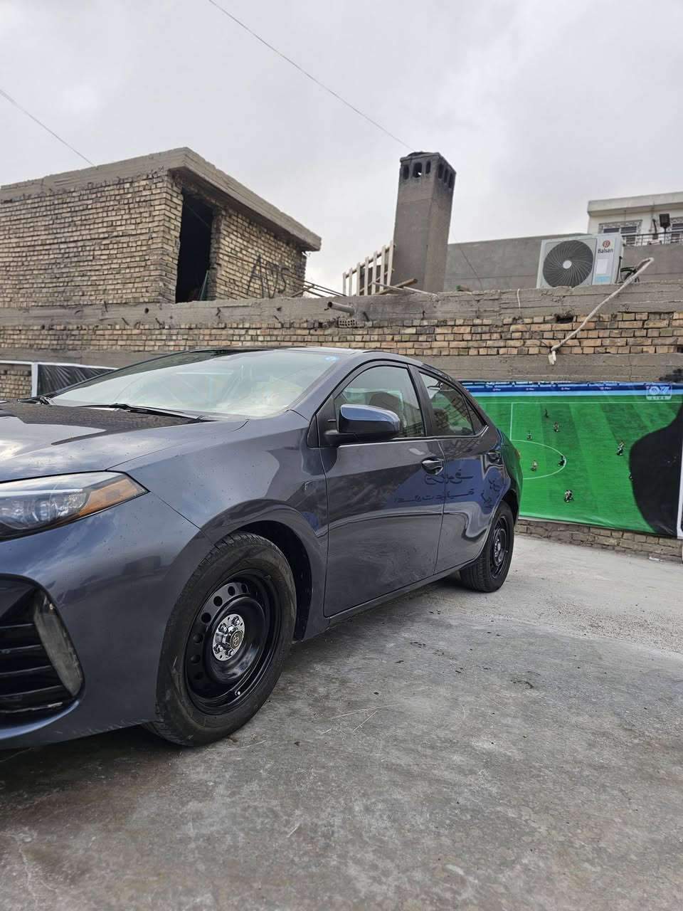 كورلا
موديل 2018 
فئه LE
🛑 السعــر : 110 بي مجال بسيط
مواصفات عاديه
محرك 1800 دووش  
كير مكينه حداديه كله جديد ومكفول 
تخم تاير جديد
رقم بغداد الجديد بأسمي
ماشيه  87 الف كم  
حادثها بأمريكا چاملغ وبنيد مبدلات اصلي وبالعراق چاملغ امامي وخلفي صبغ وباب مبدل اصلي وبيها تعمير قليل باللغد الايمن
 
 مكان السيارة بغداد -  تقاطع درويش
 
***********
