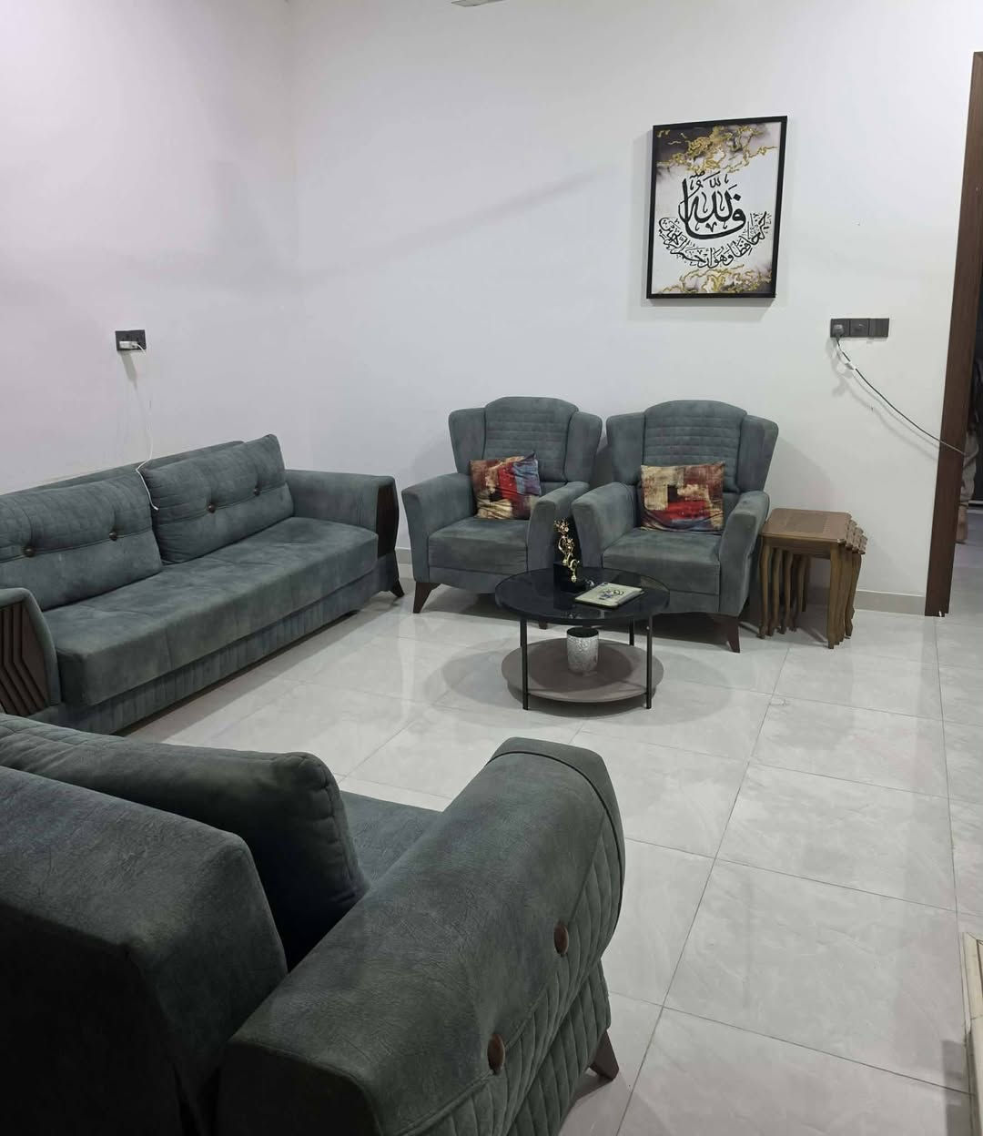 تفاصيل
بيت ١٢٠متر طابو صرف ركن الابعاد 9.5 *12.5
يتكون من مطبخ داخلي وخارجي 
 وصاله وهول وغرفه وثلاث مجمعات صحيه علما البناء على الطراز الحديث الموقع البكرلي خلف المعلب ***********
