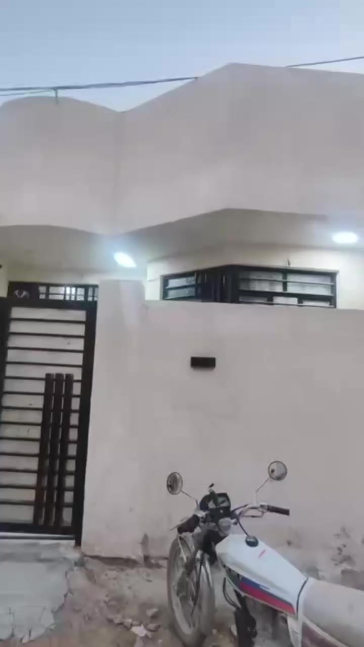 سلام عليكم اخوانه الأعزاء 
المساحه 110
نوع العقار طابو زراعي سند 25
العنوان كربلاء حي سومر
سعر ٨٤ للاستفسار ***********
