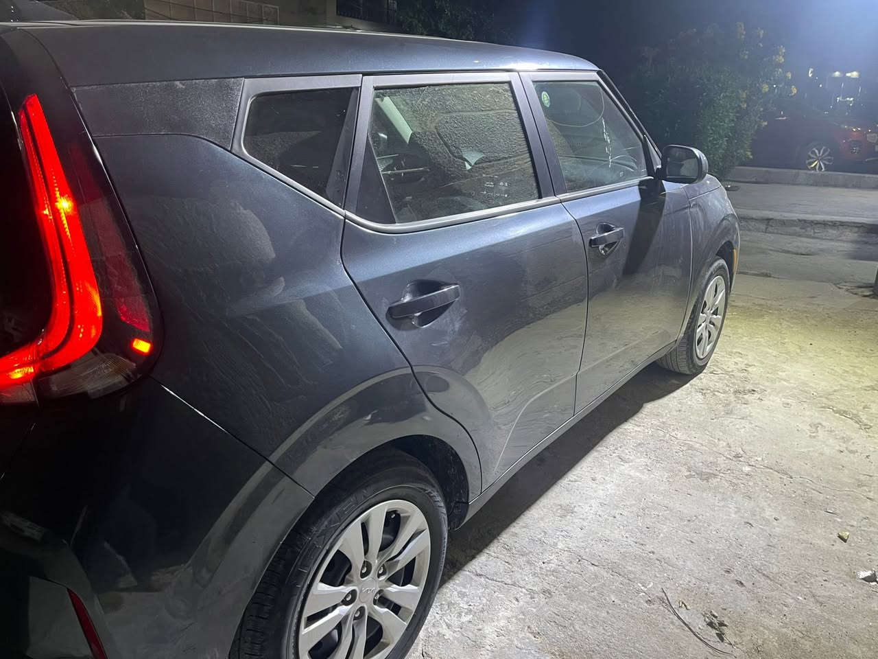 السلام عليكم كيه صول موديل 2023 موصفات LX معرفه بيه 3 قطع صبغ بنيد رقبق جنطه وجاملغ خلفي السياره حلوه ونضيفه مكان السياره بغداد الشعب التفاصيل اكثر ***********
