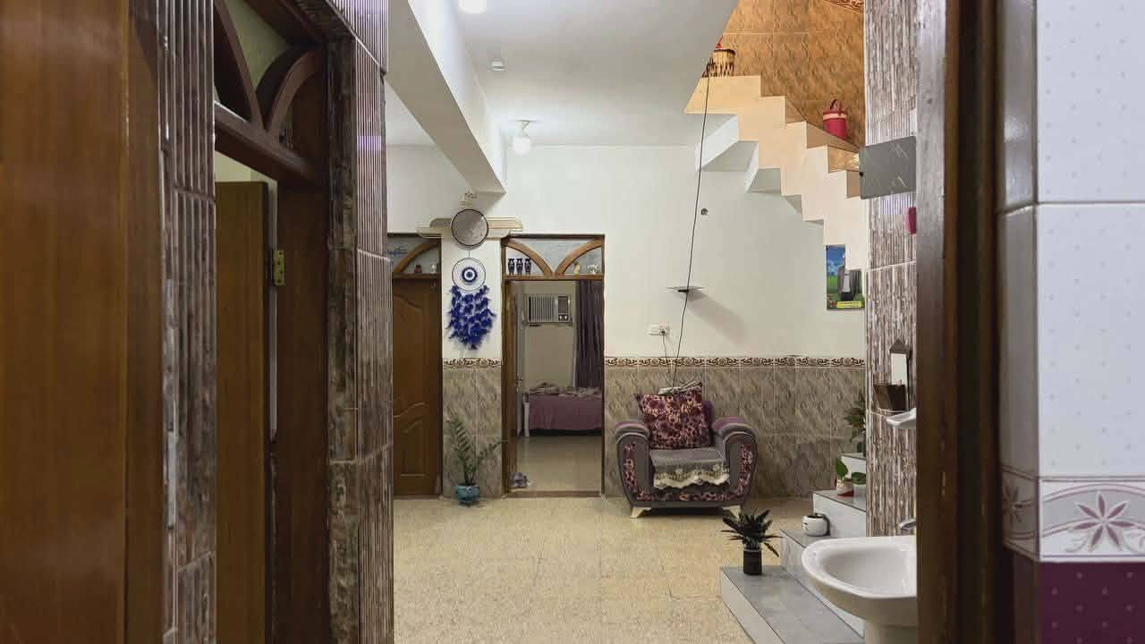 الكوت :
بيت مساحته 250م في حي الجامعه قرب المدرسه الصينيه الجديده طابقين الأول متكون من غرفتين وهول واستقبال ومطبخ وصحيات داخليه وخارجيه وحديقه وكراج والطابق الثاني متكون من غرفتين وهول عرض الشارع 12م خدمات متوفره بقية التفاصيل يم صاحبه السعر 210 مليون وبيه مجال .


**إذا كنت صاحب هذا الإعلان وتريد حذفه لأي سبب، رجاءا أرسل رسالة إلى الدعم الفني**