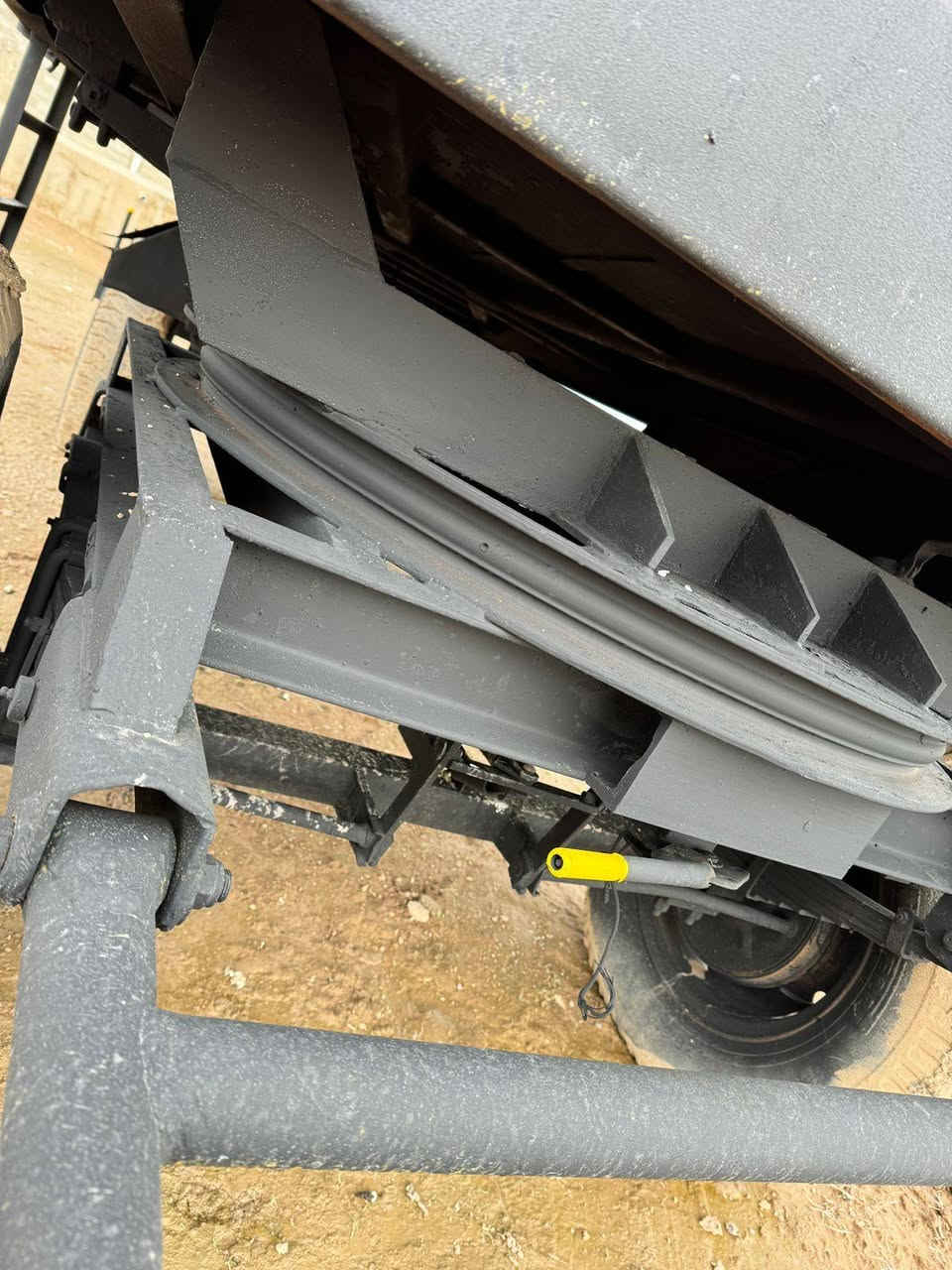 سلام عليكم عربانه بلاديه ألمانية للبيع الطول 4 ونص متر المكان الديوانية ***********
