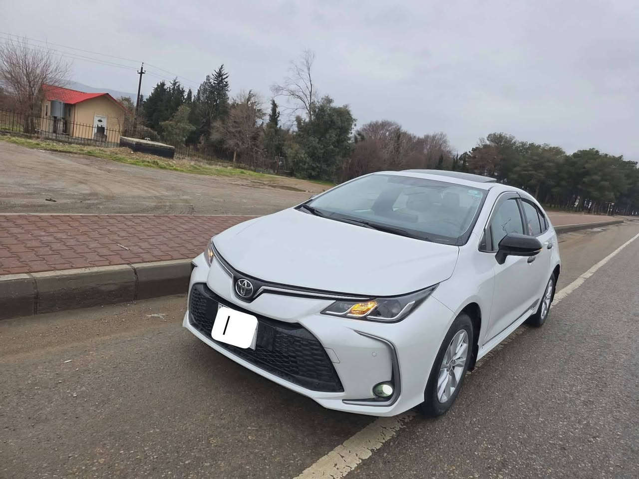 کرۆلا خلیجی 2023 فول فول بەسمە سڵایت حاسە پێش و دوا کامل جوانکاری 24km ڕۆشتوە هیچی پێوەنیە دەعامی پێشوو دوایو بۆنیدی ppf سەیارەی مەعرەز نیە 
ژم ***********
ژم ***********
