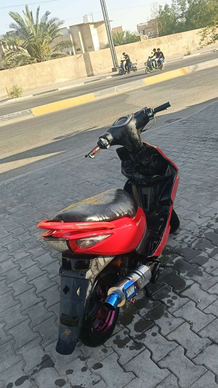 مضع للبيع مفوله دراجه جديده شوفت عينك كزوز حلزوني ويلات رياضي لايت اشيار سلف كله جاهزه مكينه لا تنقيص ولا تبخير مبدل بيه ولفات فقط جيب فيتر وفحص شرط بلاديه سعره ٧٠٠ وبيه مجال قليل رقمي ***********
