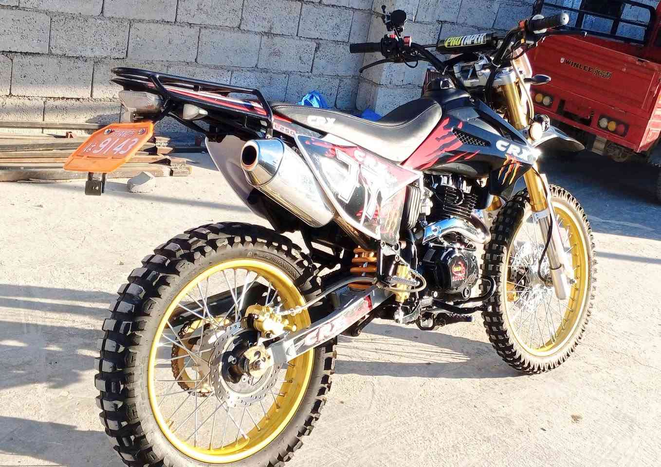 سلام عليكم 

قفاز CRX 

موديل 2025

اخوي الجديد

جديد مابي اي نقص 

حجم المحرك 250Cc

السعر 1400

الرقم ***********

 ديالي قرب سيطرت الغالبيه

