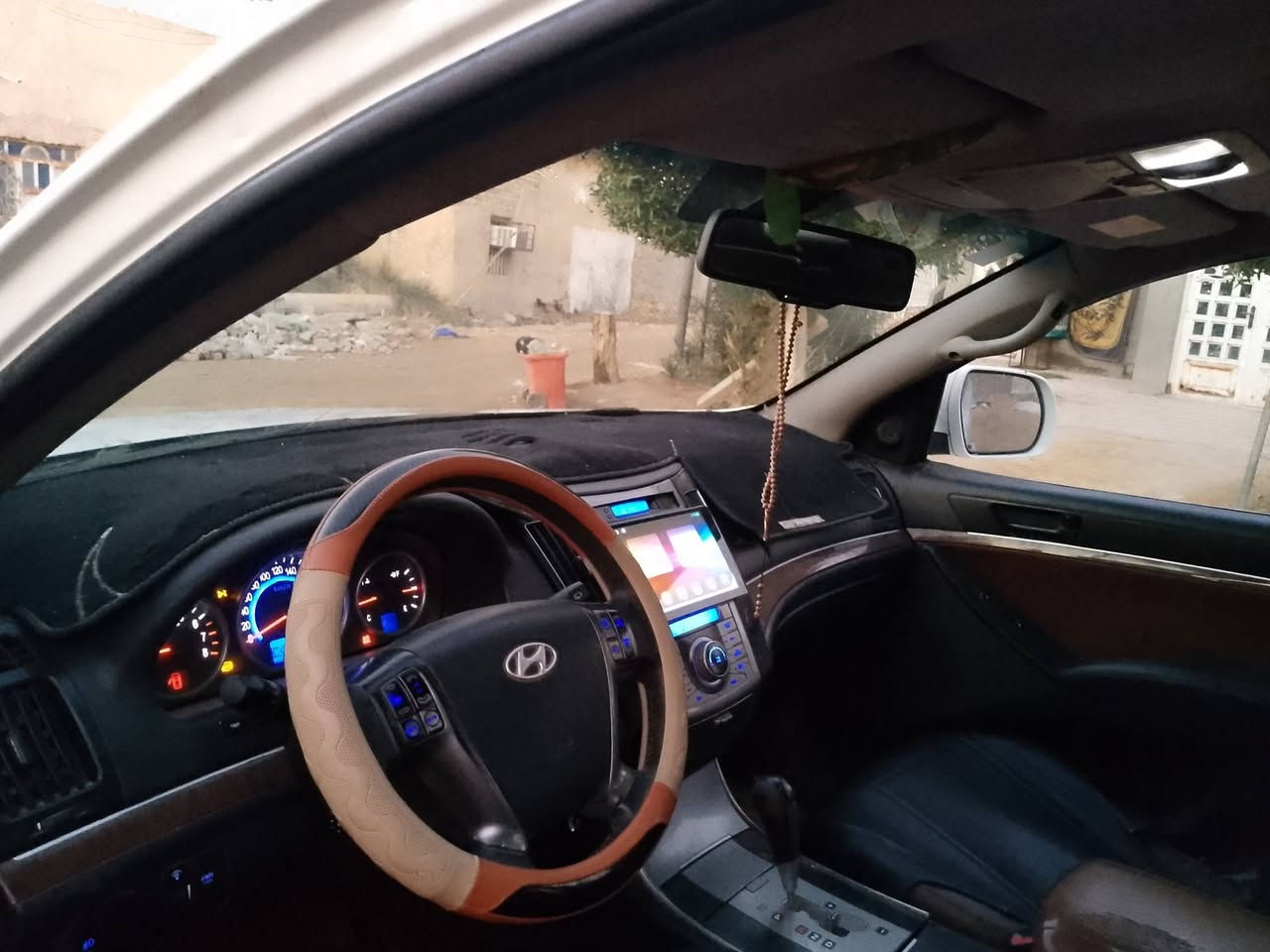 سلام عليكم اخوان عندي فير كروز موديل 2011 رقم بغداد بسمي خليجي فول موصفات فتحه بصمه فول سبعه راكب سته سلندر مكينه بل كارتون بعدهي حداديه حلوه تخم تاير جديد السياره جاهزه من كلشي كير مكينه عل شرط غرفه حلوه حادثه السياره متجايه شواصي لغود كص مكفوله عل  شرط البيع او مراوس *********** وتساب
