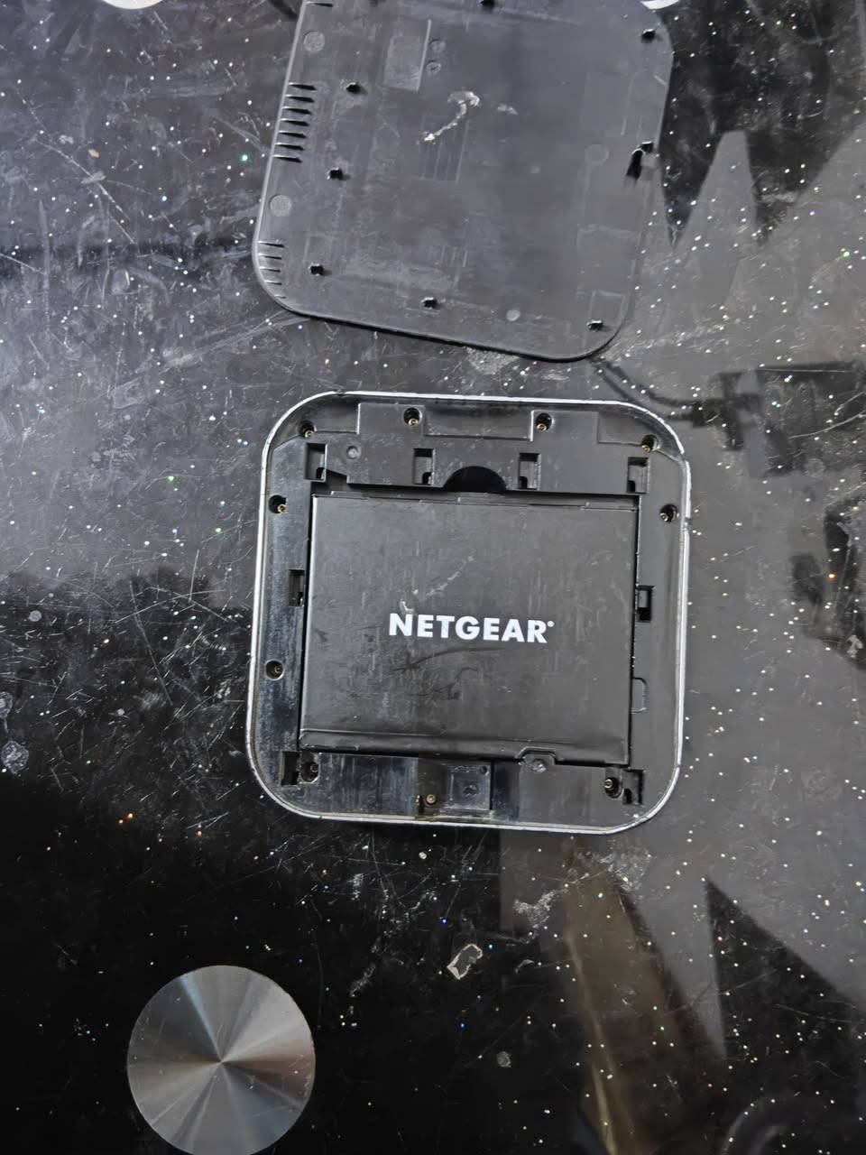 راوتر نتكير netgear m1 مفتوح لكل الشبكات
cat16 (يدمج 4 ترددات/باندات سويه) 
السعر 55 الف مع التوصيل لكل المحافظات


**إذا كنت صاحب هذا الإعلان وتريد حذفه لأي سبب، رجاءا أرسل رسالة إلى الدعم الفني**