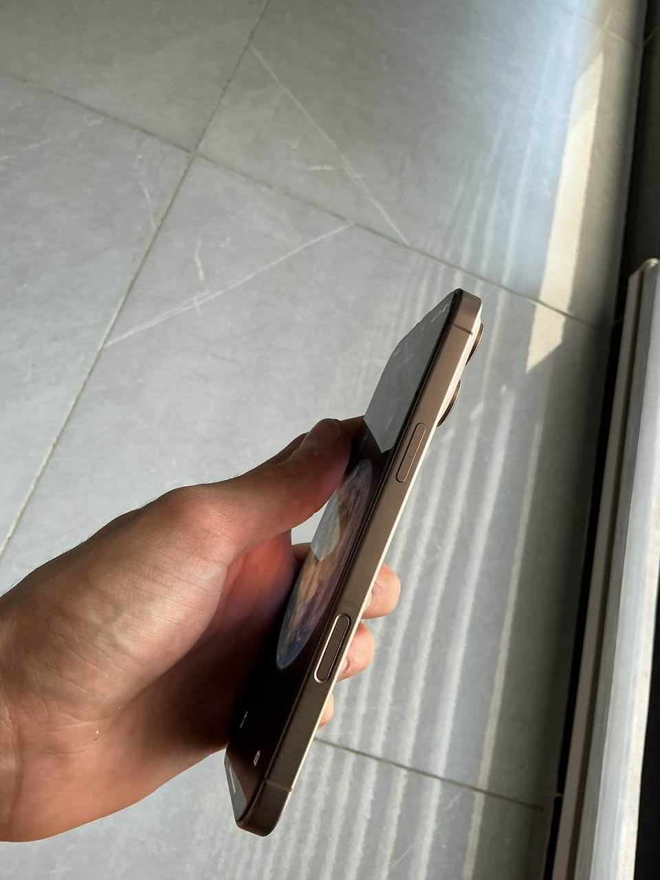 ايفون 16 برو ماكس
نضيف كلش 
بطاريه 92 مشحون 500مره 
كيكا 256

سعر 1350الف 
***********
