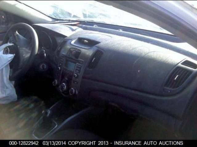 السلام عليكم
الاخوه الي رادو صور الحادث سحبتهن وعدت النشر موجودات بلمنشور 

كيا فورتي 2013
موصفات معروفه  
محرك 2000 دوش مكفول  لاتنقيص ولا تبخير 
كير خير من الله  مكفول 
سياره جاهزه من كل النواحي حداديه جديده قبل شهر مبدله كامله حته الدبلات امامي خلفي 
تبريد شغال تدفئه شغلله 
مانقصه ولا برغي 
كشنات كاعيه جنطه مدوشمه كله شاشه كامره 
بلكات مجاول كله جديد 
مي زيتي للراديتر ودبه  
ولف حماوه جديد  
سياره تاخذه مذب عليه ولا ربع كبل تطلع تشتغل ع باب الله 

سياره حادثه بنيد  مضروب وطاير ضارب تكمات الجامه الاماميه  وبدايه القماره 
لغود شواصي مكفولات 
رقم بغداد دولي 
هيئه مصفره وغرامات 
سنويه جديده لل 2030
مكاني بغداد الكاظميه چكوك 
السعر 85 
وبيه مجال بسيط حك المعاينه فقط
اخوان لاتراسني لو تخابرني شكد قفله تعال كلب وبيه مجال بسيط ترا واضحه رجاء اخوي  
***********
