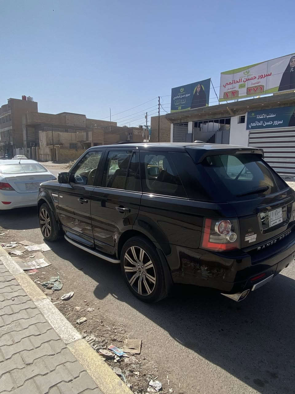 رانج سبورت 2011خليجي كفالة من الظربة والصبغ ماشية 160كم محرك سوبر بيها رقم مميز 
السعر 148 ورقة وبيه مجال 
ملاحظة ماجاوب على التعليق الشراي يتصل ويشلع عيوني 
***********
مكانها نجف
