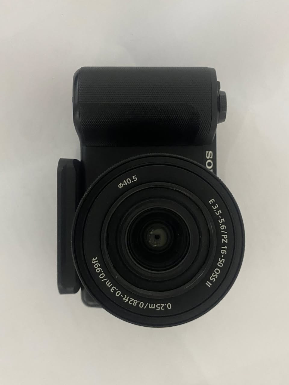 السلام عليكم
كامرة sony zv E10 mark 2 مع عدسة الكت 

مخصصة للفديو كامرة نضيفة وجديدة

للبيع او مرواس بكامرة. سوني A73 شرط النظافة


**إذا كنت صاحب هذا الإعلان وتريد حذفه لأي سبب، رجاءا أرسل رسالة إلى الدعم الفني**