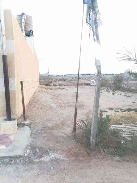 قطعه 200 متر عله طريق ياحسين عمود ٩١٥ داخل مجمع سكني تصلح حسينيه وتصلح دار سكن تبعد عن الحسينيات تقريبا ١٠٠ متر او ١٥٠ للاستفسار
***********
