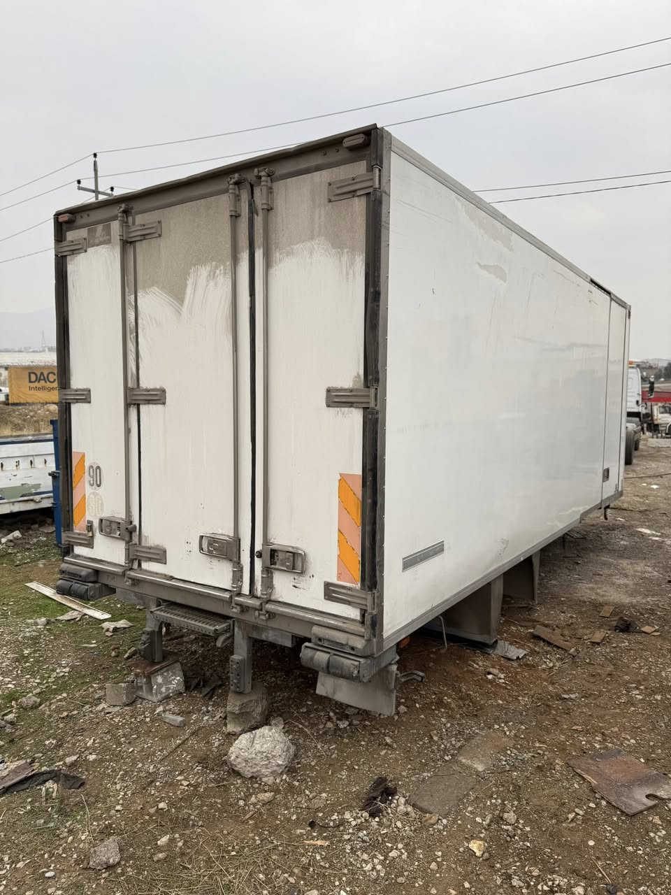 ***********_***********📞براد للبیع مال اتیکو طول 6.70-ارتفاع 2.70-داخل 2.50 نظيف مال 2012
